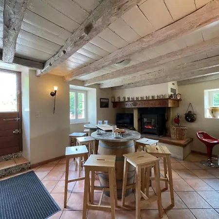 Sarahandia Holiday home