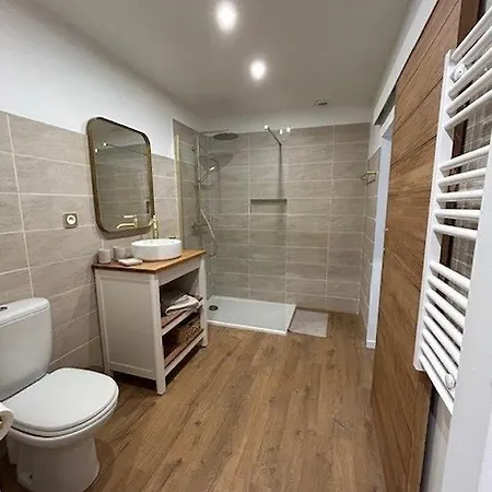 Sarahandia Holiday home *